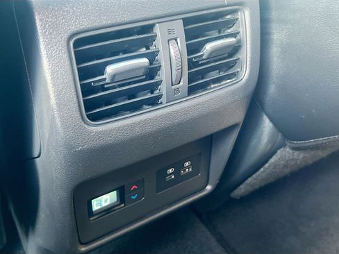 Used 2021 Nissan Rogue SL w/ Premium Package image 28