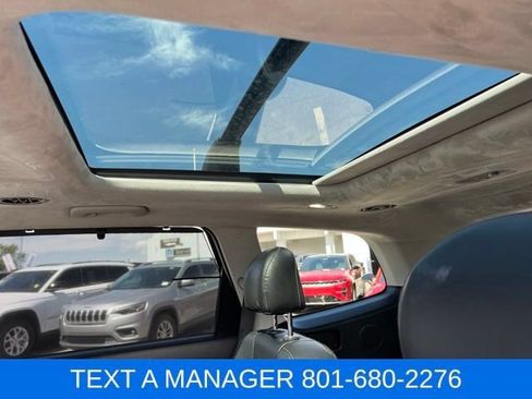 Used 2022 Kia Telluride SX w/ SX Prestige Package AWD/4WD image 45