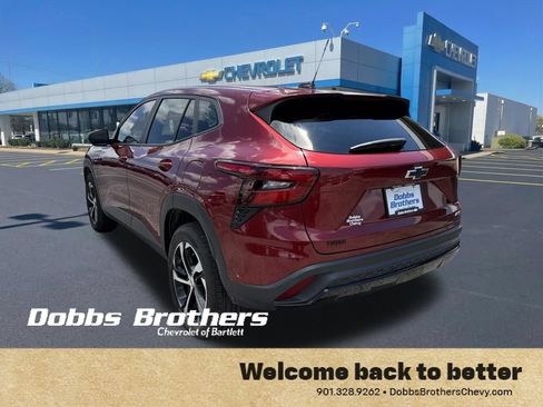 Certified 2024 Chevrolet Trax RS w/ Driver Confidence Package FWD image 6