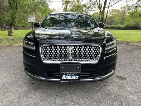 Used 2023 Lincoln Nautilus Reserve AWD/4WD image 3