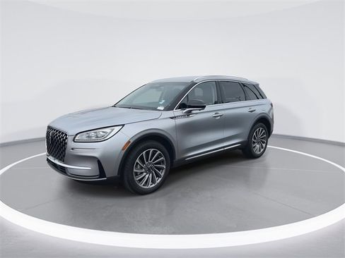 Used 2023 Lincoln Corsair Reserve w/ Equipment Group 201A image 4