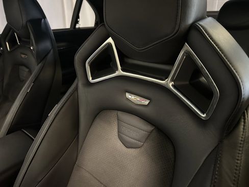 Used 2016 Cadillac CTS V w/ Carbon Fiber Package image 9