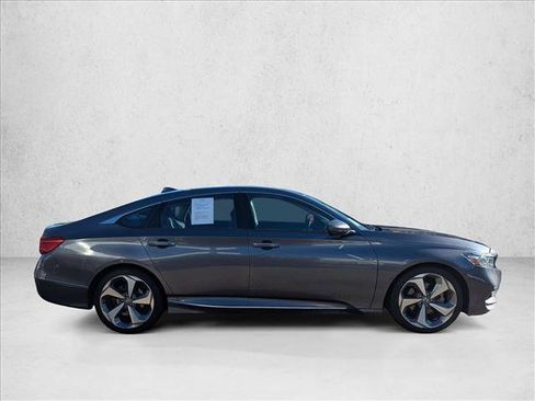 Used 2020 Honda Accord Touring image 4