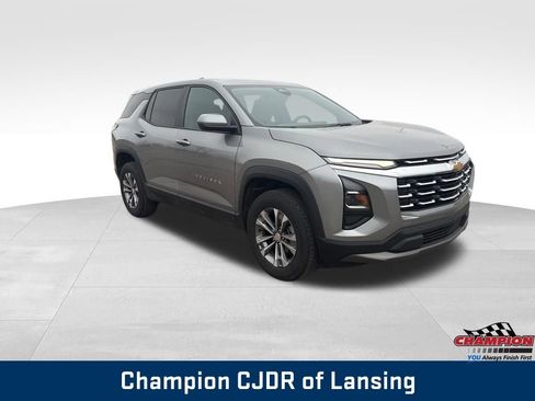 Used 2025 Chevrolet Equinox LT image 7