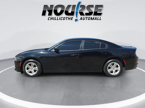 Used 2020 Dodge Charger SXT RWD image 5