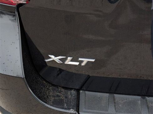 Used 2024 Ford Explorer XLT w/ Equipment Group 202A image 7