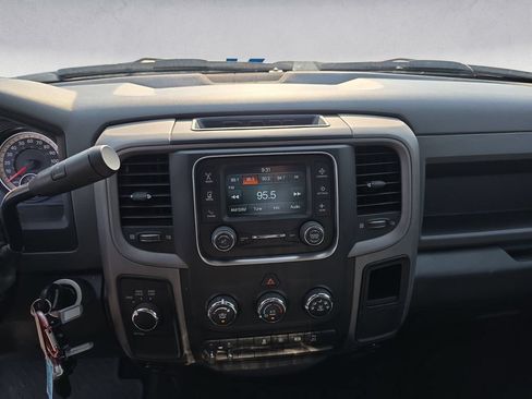 Used 2016 RAM 2500 Tradesman w/ Chrome Appearance Group AWD/4WD image 11