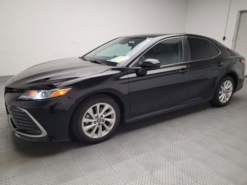 Used 2021 Toyota Camry LE w/ Carpet Mat Package (TMS) image 2