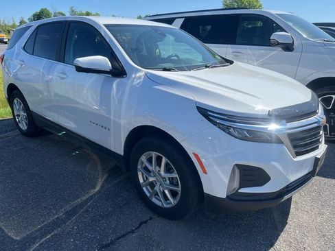 Used 2022 Chevrolet Equinox LT AWD/4WD image 2