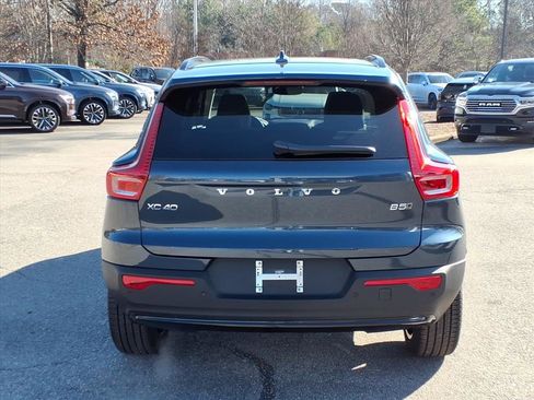 New 2026 Volvo XC40 B5 Ultra w/ Protection Package Premier image 4