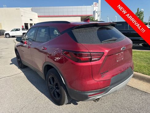 Used 2025 Chevrolet Blazer LT w/ Midnight/Sport Edition FWD image 6
