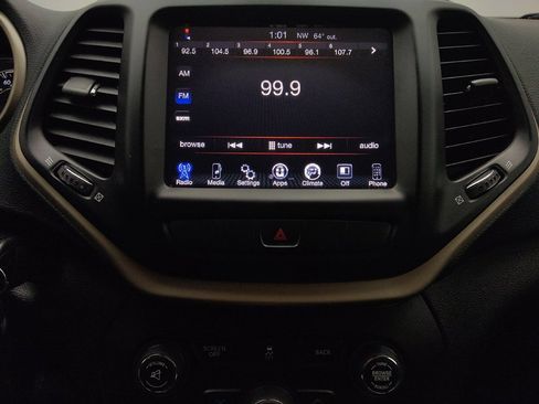Used 2014 Jeep Cherokee Latitude AWD/4WD image 25