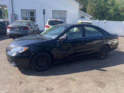 Used 2006 Toyota Camry LE FWD image 11