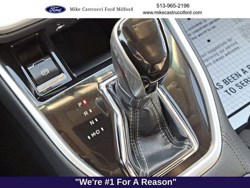 Used 2022 Subaru Outback Premium image 16