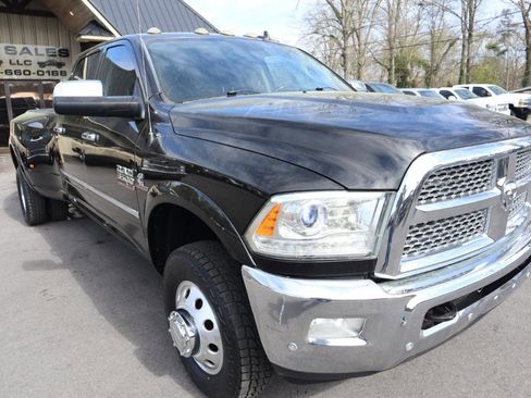 Used 2017 RAM 3500 Laramie image 3