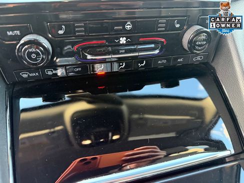 Certified 2021 Jeep Grand Cherokee L Limited image 33