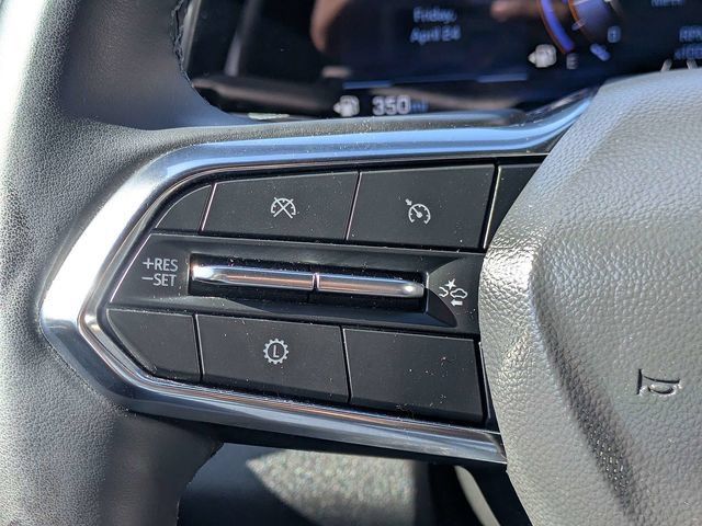 Used 2025 Chevrolet Equinox LT FWD image 25