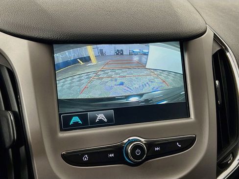 Used 2018 Chevrolet Cruze LS FWD image 13