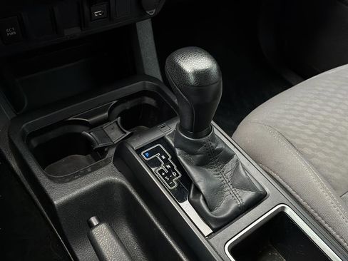 Used 2023 Toyota Tacoma SR AWD/4WD image 13