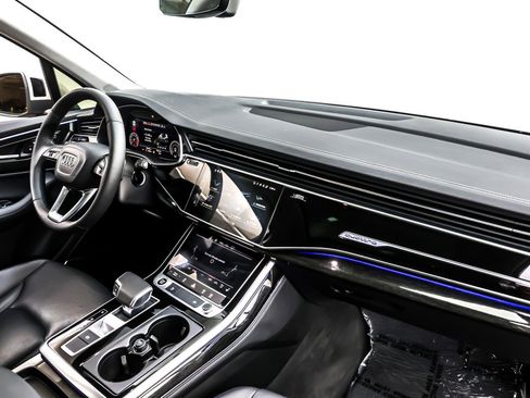 Used 2023 Audi Q7 2.0T Premium Plus w/ Premium Plus Package image 17