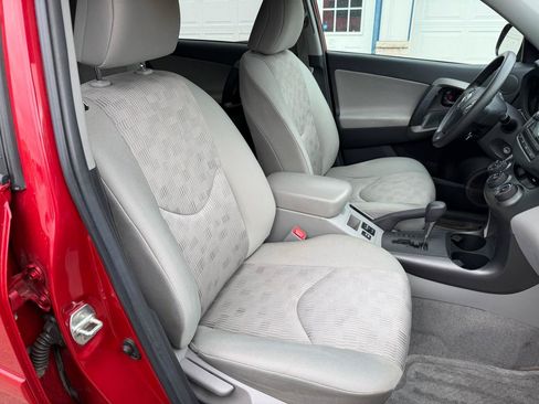 Used 2012 Toyota RAV4 4WD w/ Value Pkg image 18