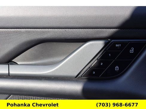 Used 2021 Porsche Taycan 4S image 21