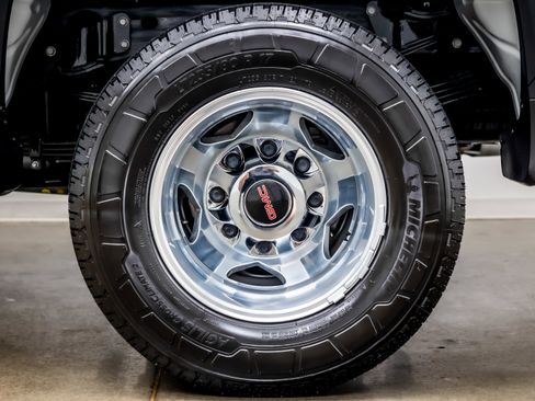 Used 2020 GMC Sierra 3500 Denali w/ Denali Ultimate Package image 38