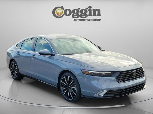 New 2026 Honda Accord Touring image 7