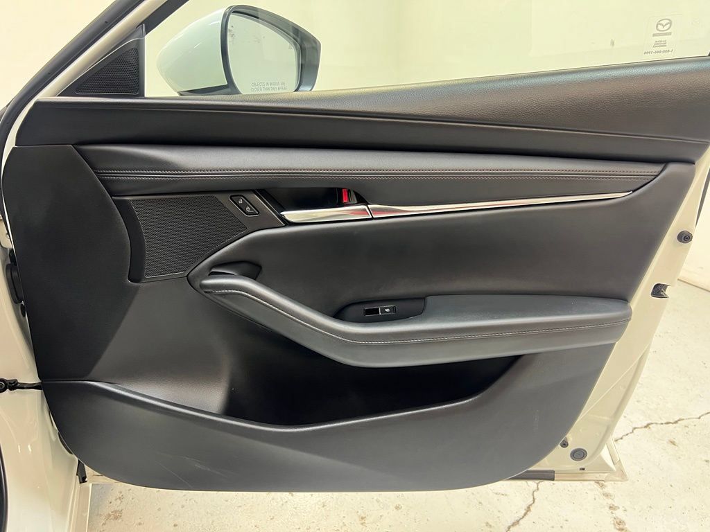 Used 2025 MAZDA MAZDA3 s FWD image 33