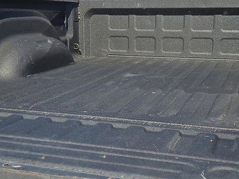 Used 2024 RAM 2500 Tradesman w/ Chrome Appearance Group image 8