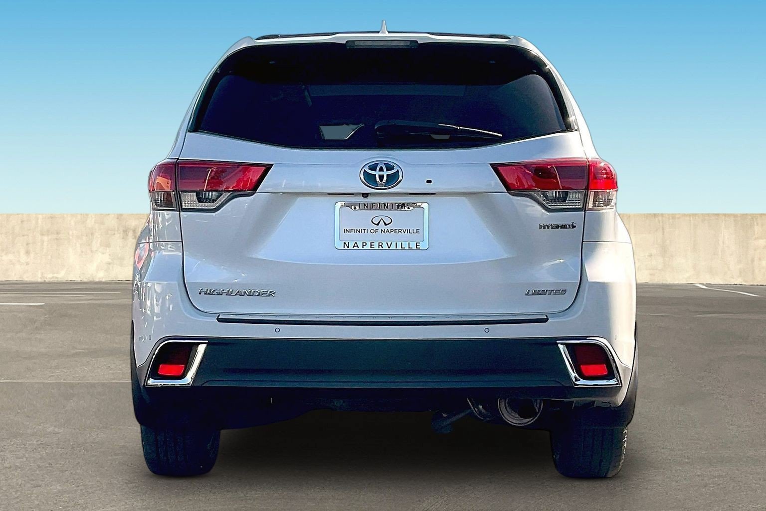 Used 2017 Toyota Highlander Limited Platinum AWD/4WD image 6