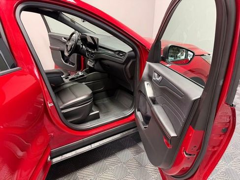 Used 2023 Ford Escape ST-Line w/ Tech Pack #1 image 18