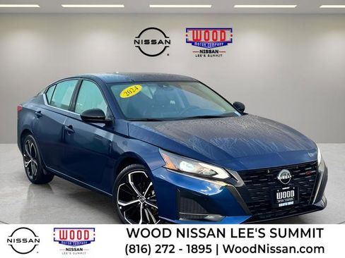 Used 2024 Nissan Altima 2.5 SR image 1