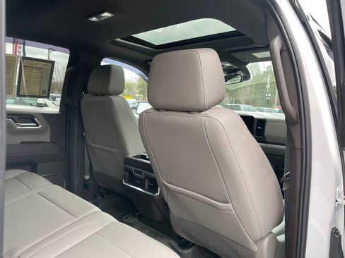 Used 2022 GMC Sierra 1500 SLT w/ SLT Premium Plus Package image 29