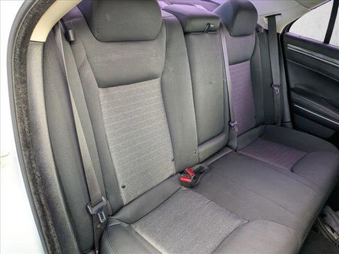 Used 2020 Chrysler 300 Touring image 18