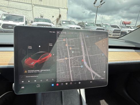 Used 2022 Tesla Model 3 Performance image 29