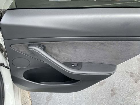 Used 2021 Tesla Model 3 Long Range image 41