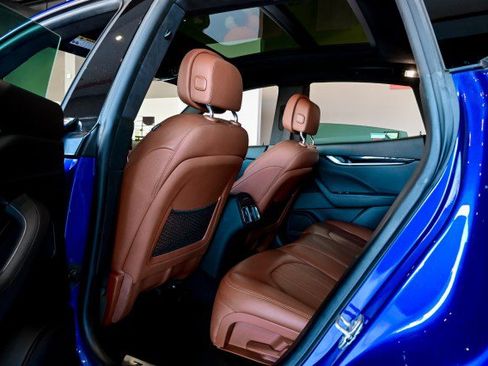 Used 2022 Maserati Levante GT image 19