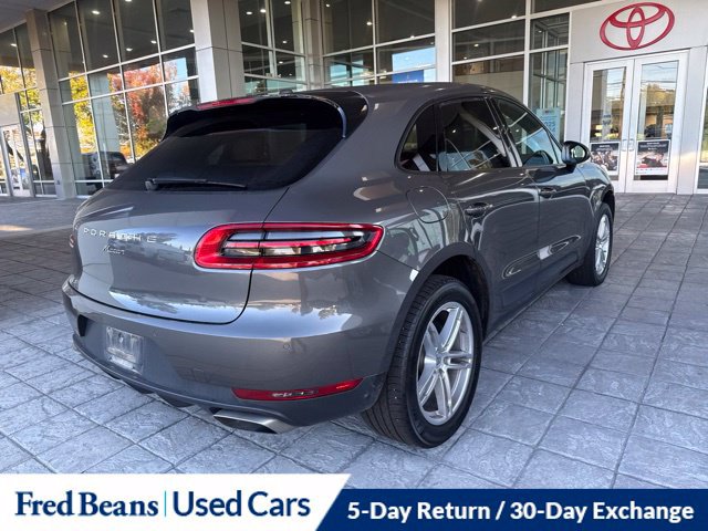 Used 2018 Porsche Macan AWD/4WD image 6