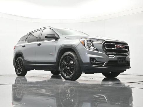 Used 2023 GMC Terrain AT4 AWD/4WD image 38