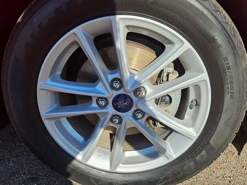 Used 2017 Ford Focus SE FWD image 16