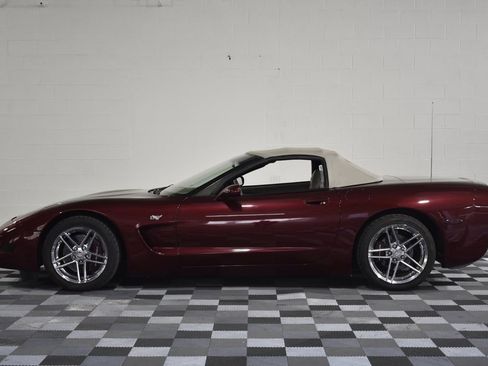 Used 2003 Chevrolet Corvette Convertible w/ Preferred Equipment Group1 image 29