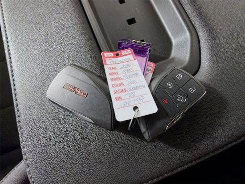 Used 2024 GMC Sierra 1500 Elevation image 32