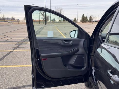 Used 2024 Ford Escape Active image 4