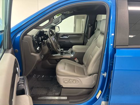 Used 2023 Chevrolet Silverado 1500 RST AWD/4WD image 18