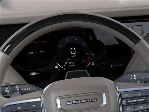 New 2026 GMC Yukon Denali w/ Denali Reserve Package AWD/4WD image 18