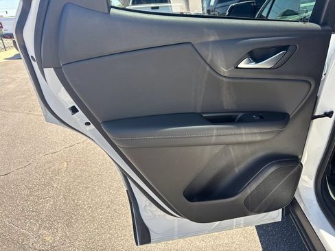 Used 2024 Chevrolet Blazer LT w/ LPO, Floor Liner Package FWD image 23