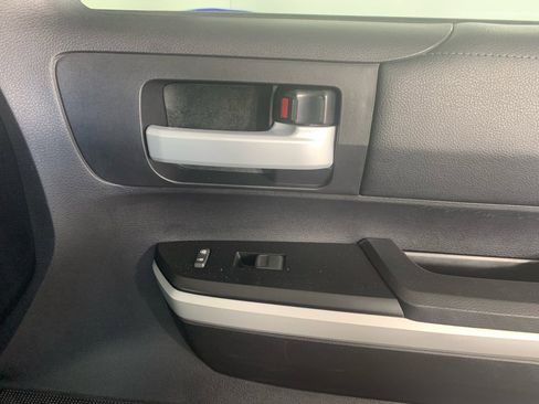 Used 2019 Toyota Tundra SR5 w/ SR5 Upgrade Package image 41