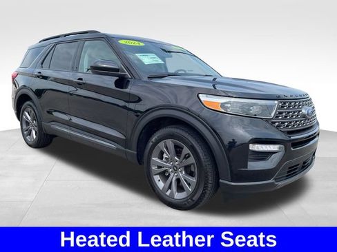 Used 2024 Ford Explorer XLT w/ Equipment Group 202A AWD/4WD image 7