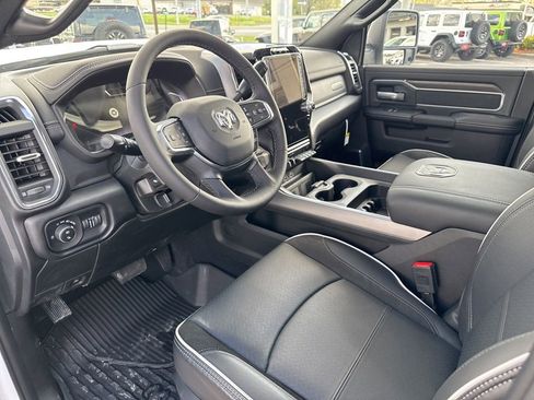 New 2025 RAM 2500 Laramie w/ Night Edition AWD/4WD image 36